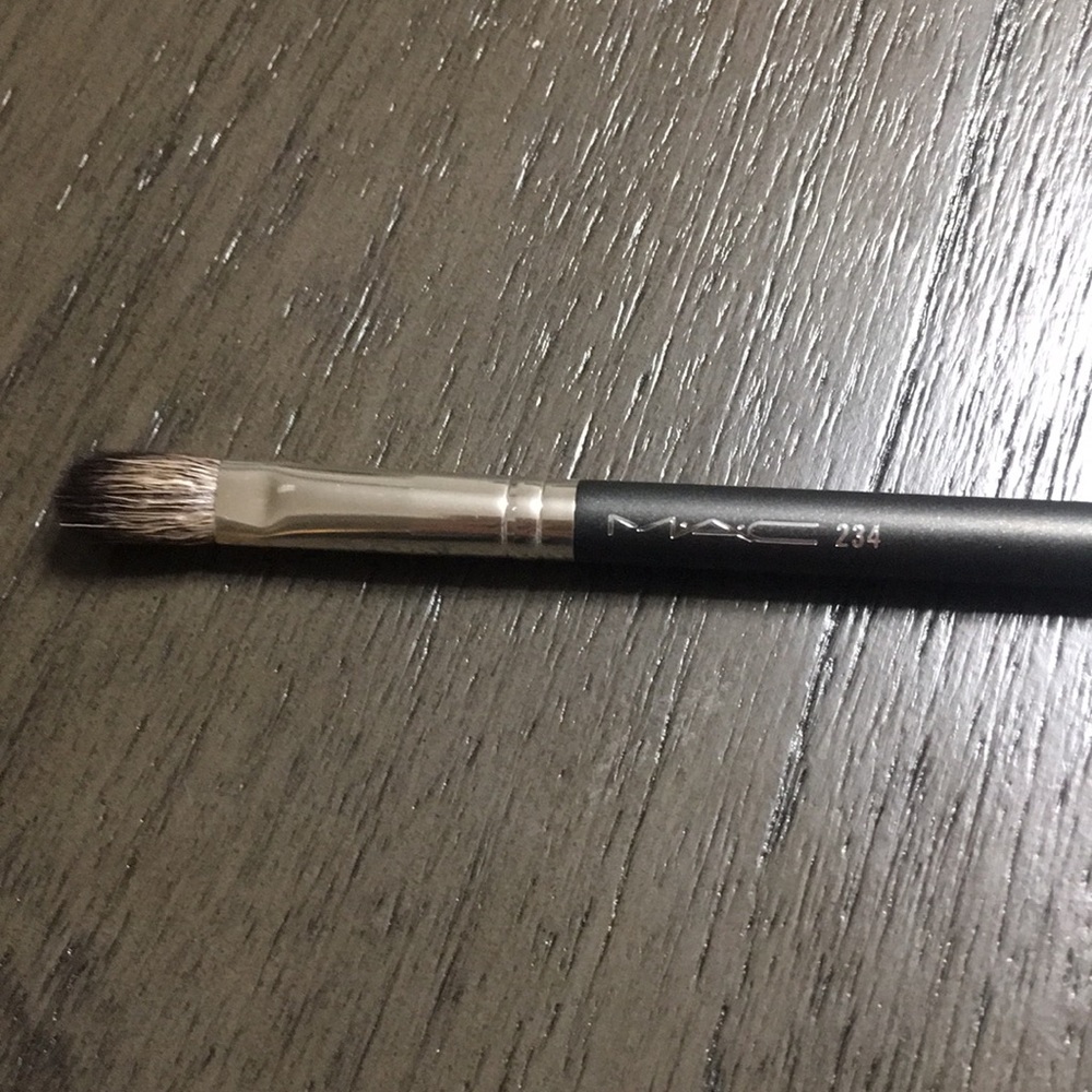 Mac 234 Brush